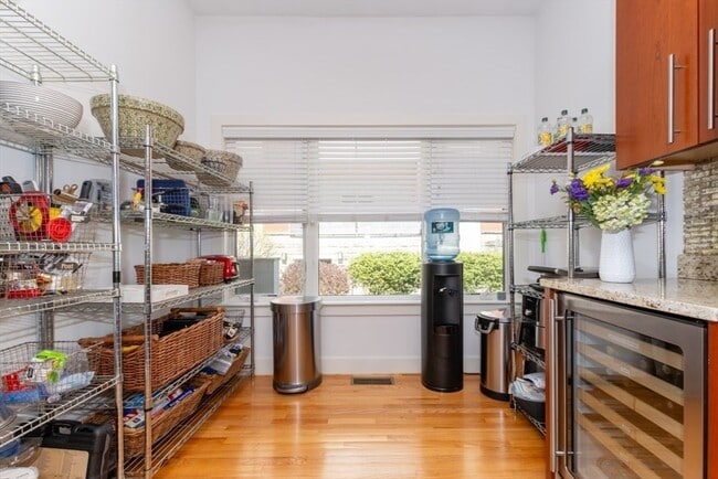 Building Photo - 769 Heath St