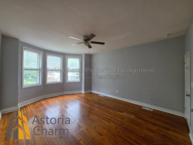 Building Photo - 607 E 41st St