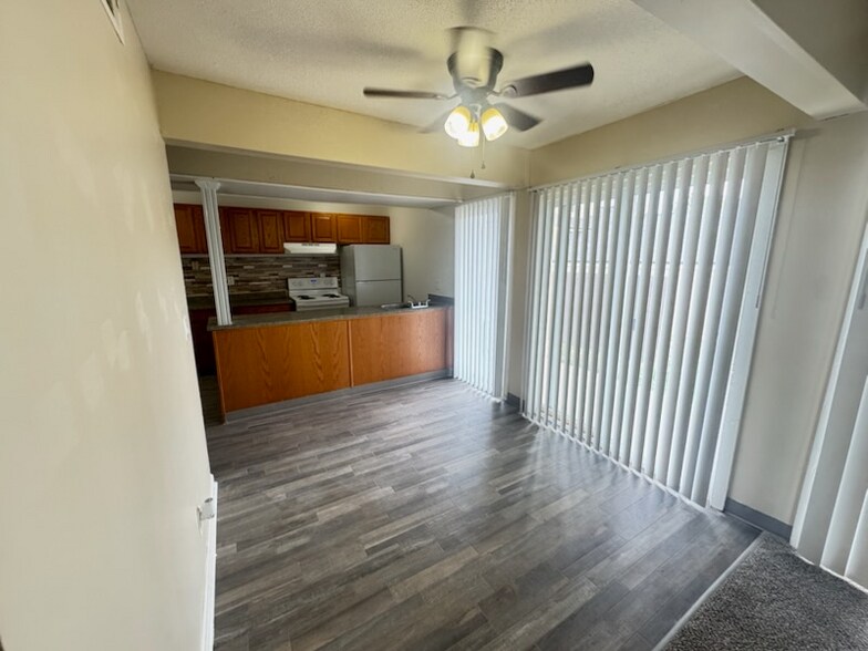 Building Photo - 7311 Buckingham Dr