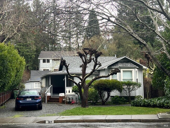Building Photo - 127 Bolinas Ave