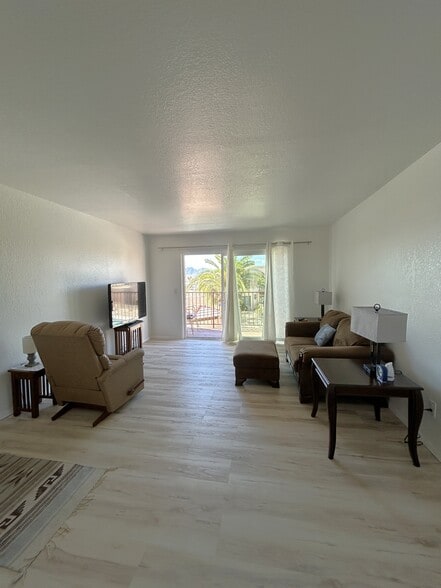 Living Room - 1796 Bahama Ave