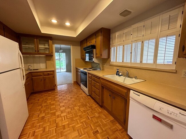 Building Photo - Charming 3bd/2ba Golf Course in Oakmont!
