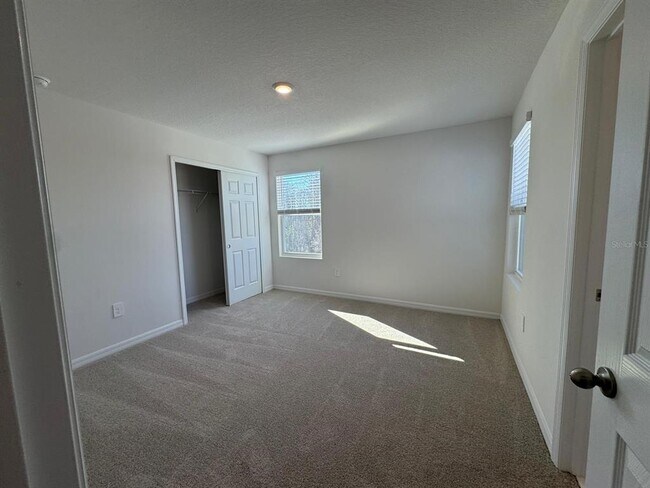 Building Photo - 4552 Burrowing Owl Lp