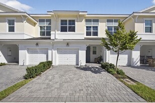 Building Photo - 634 Parsons Way