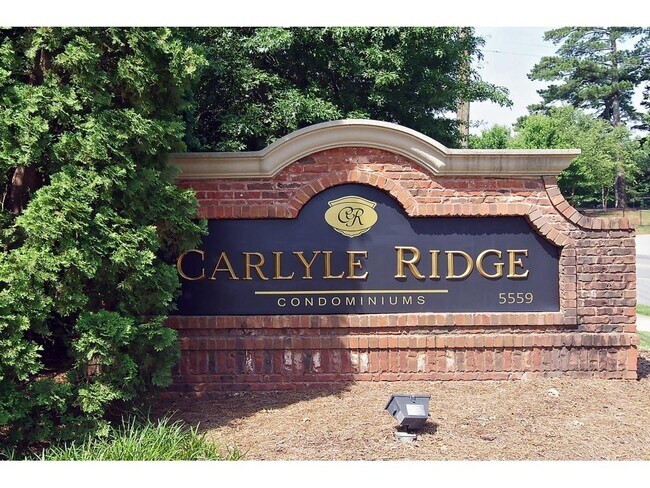Building Photo - 5559 Glenridge Dr