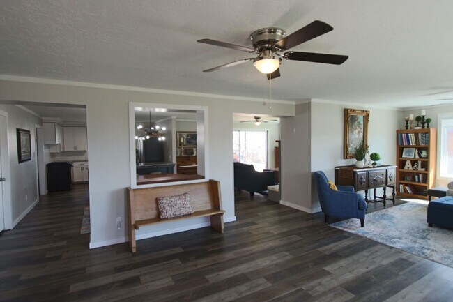 Building Photo - 419 S 100 E
