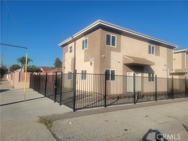 Primary Photo - 7334 Vineland Ave