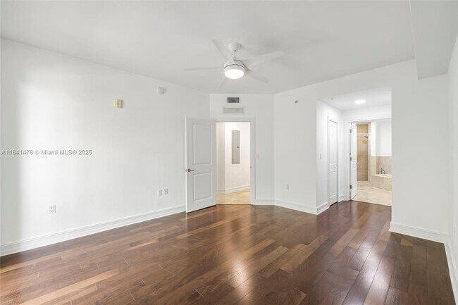 Building Photo - 1650 Galiano St