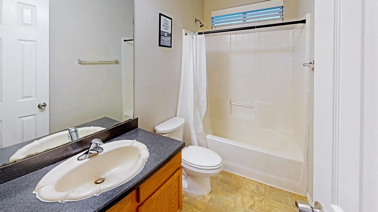 Building Photo - Affordable charm in Ferris – your cozy home at an unbeatable price!