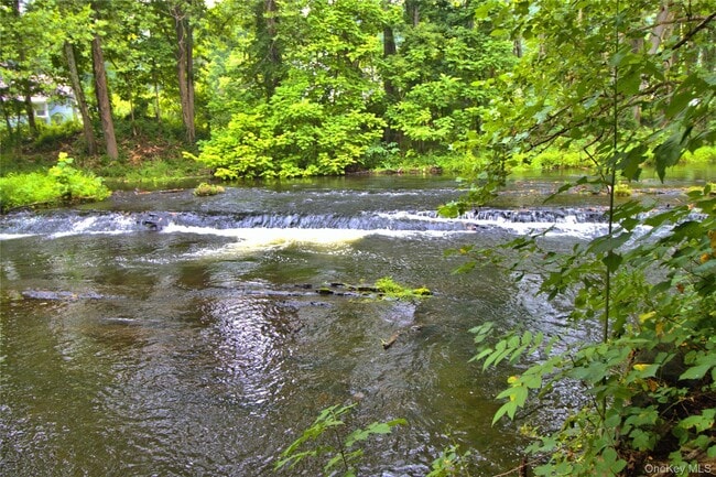 Building Photo - 7 State Rte 55