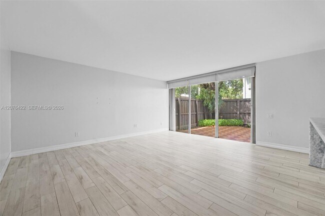 Building Photo - 7140 SW 111th Ct