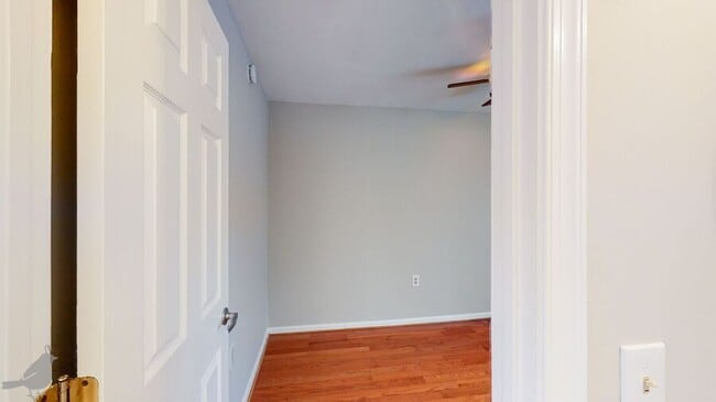 Building Photo - 404 Richardson Pl NW