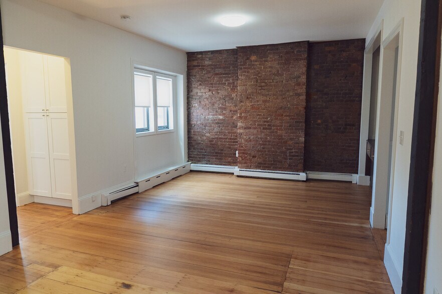 Building Photo - 41 Harvard St