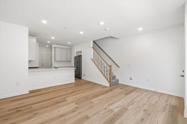 Building Photo - 500 Willow St