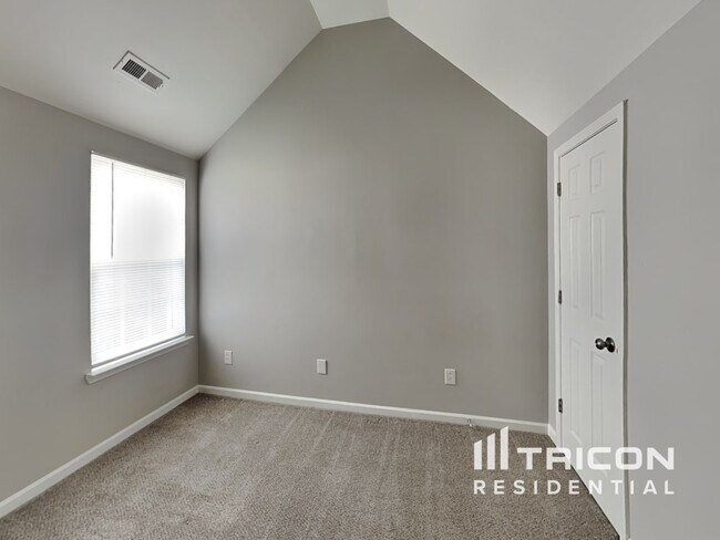Building Photo - 178 Fairmont Cir