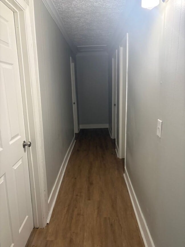 Building Photo - Renovated 3 Bedroom 1 Bath Home for Rent!