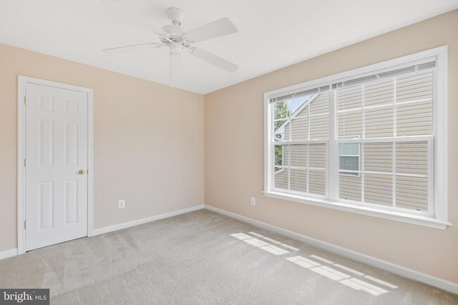 Building Photo - 9036 Woodpecker Ct