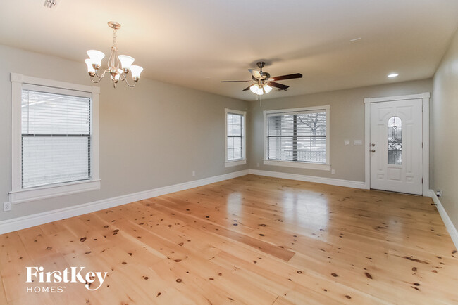 Building Photo - 39121 N Parisi Ln