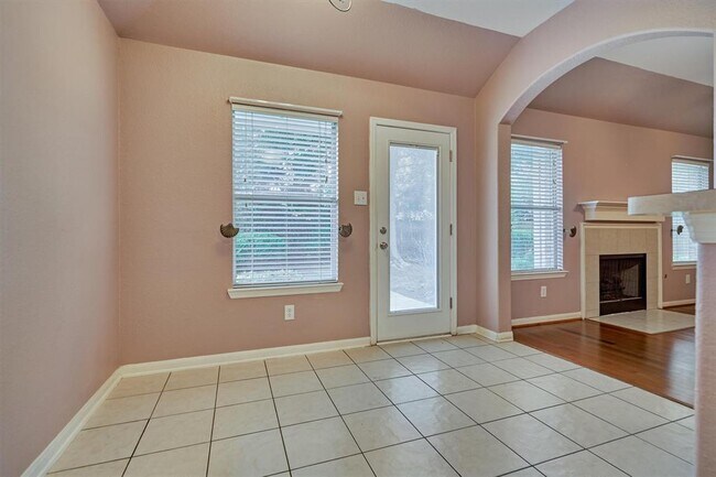 Building Photo - 2610 Braley Park Ln