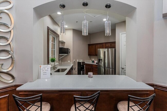 Building Photo - 5455 Vineland Rd