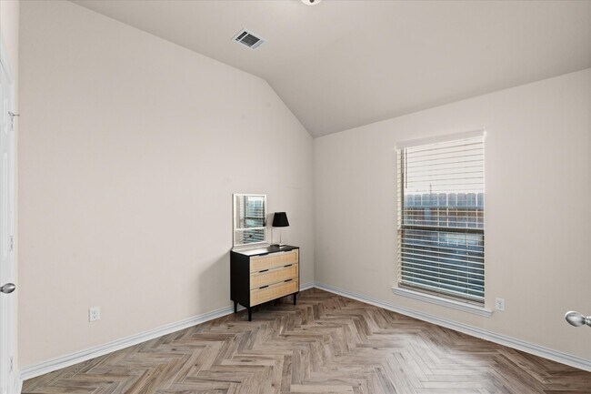 Building Photo - 28111 Helmsman Knolls Dr