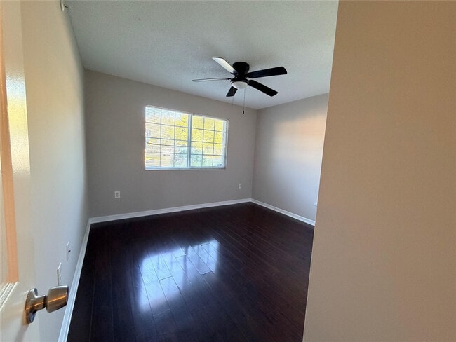 Building Photo - 5025 Wiles Rd