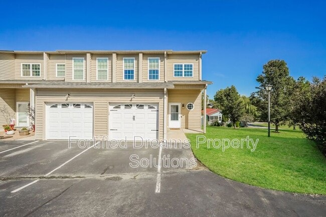 Primary Photo - 307 Skiles Heights