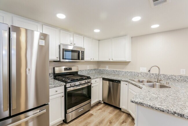 Building Photo - 1508 Bellglen Dr