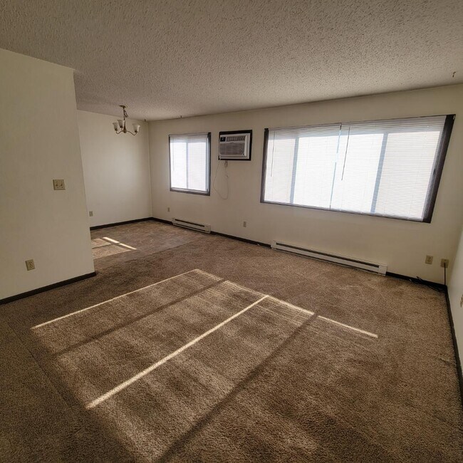 Building Photo - 506 Jefferson St