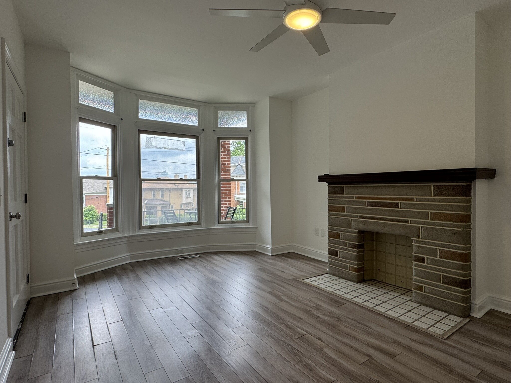 Building Photo - 5474 Black St