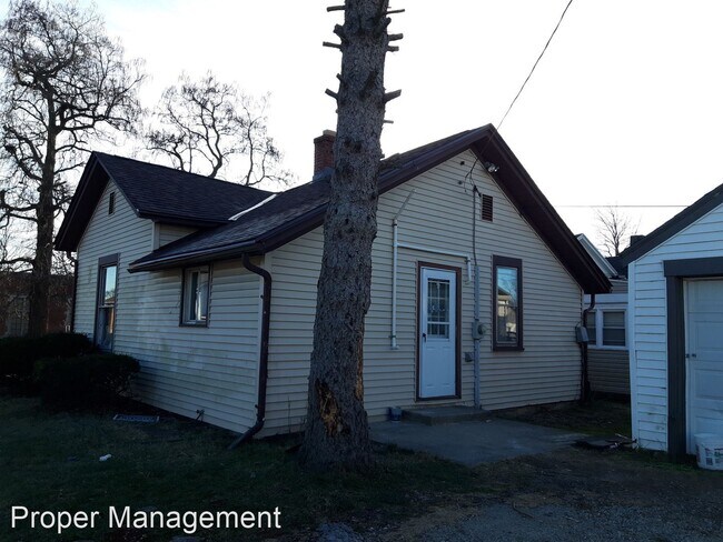 Building Photo - 2 br, 1 bath House - 2247 Catalpa Dr