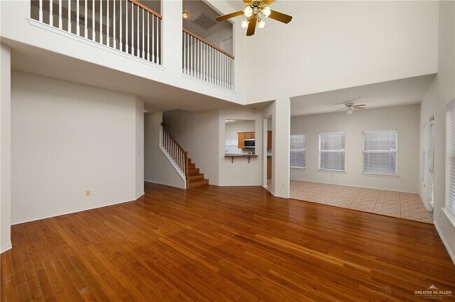 Building Photo - 3404 San Armando St