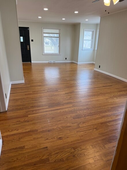 Building Photo - 712 Roanoke St