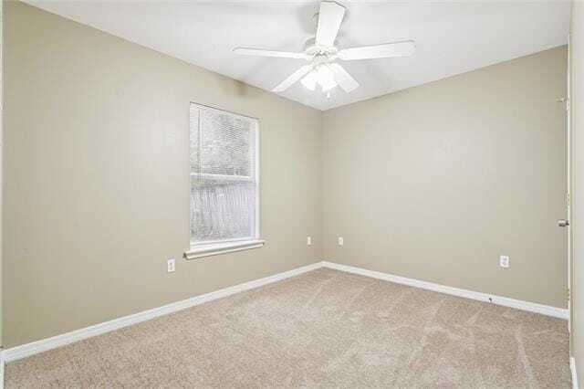 Building Photo - 104 Poe St