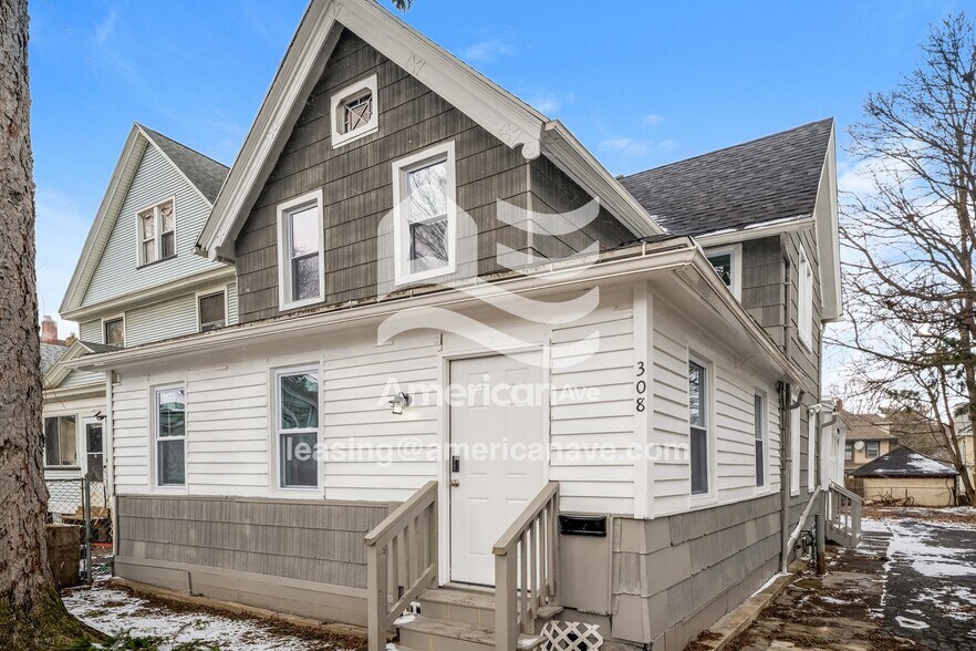 Building Photo - 308 Ave B