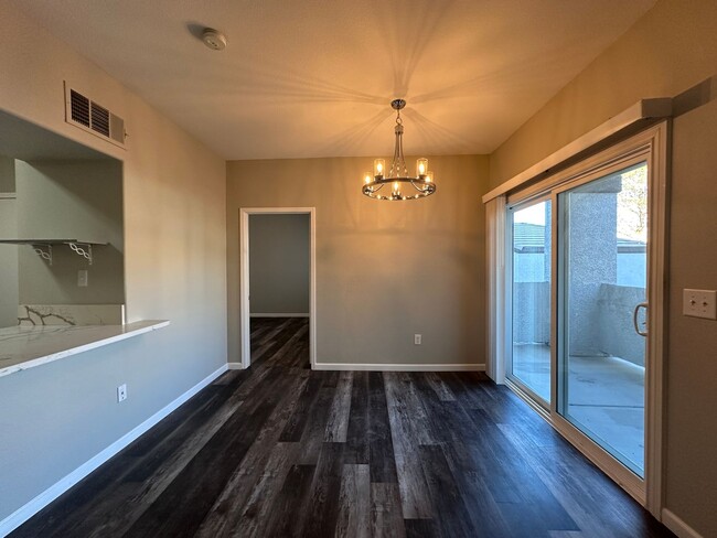 Building Photo - UPGRADED LUXURY 2BED 2 BATH CONDO IN GATED...