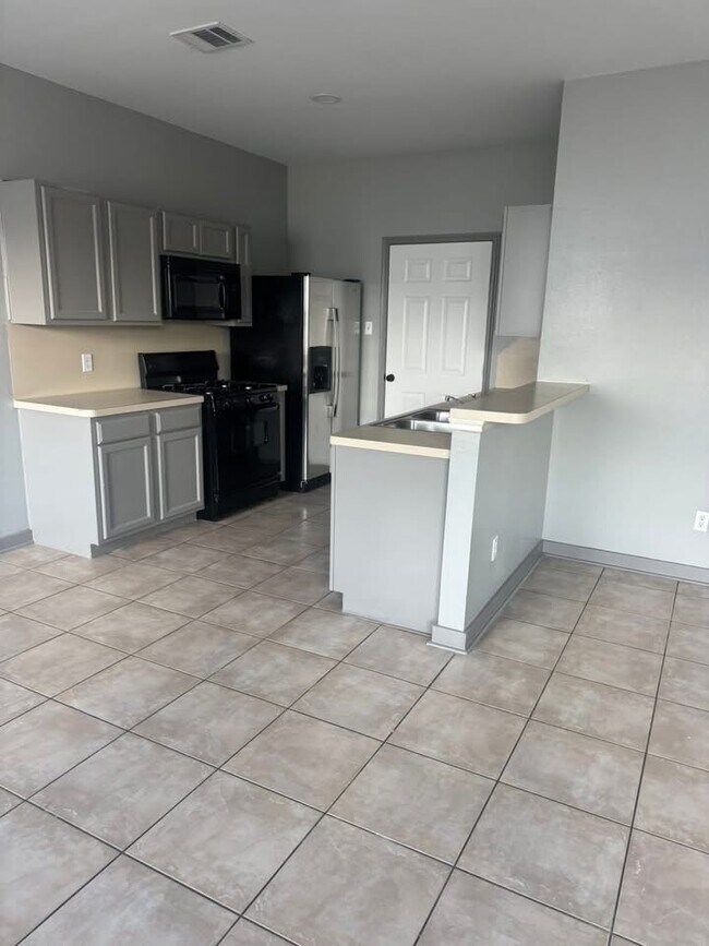 Building Photo - 6439 Waldron Dr