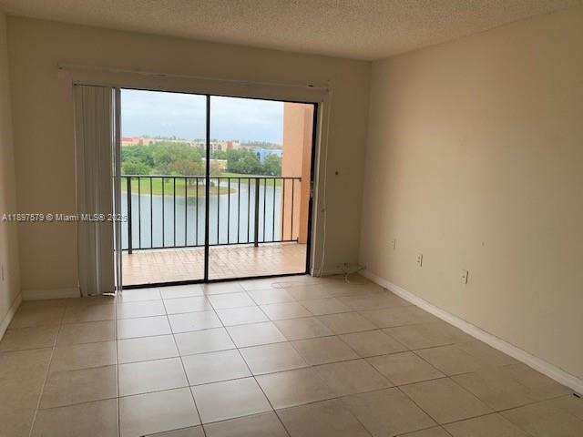 Building Photo - 9688 Fontainebleau Blvd