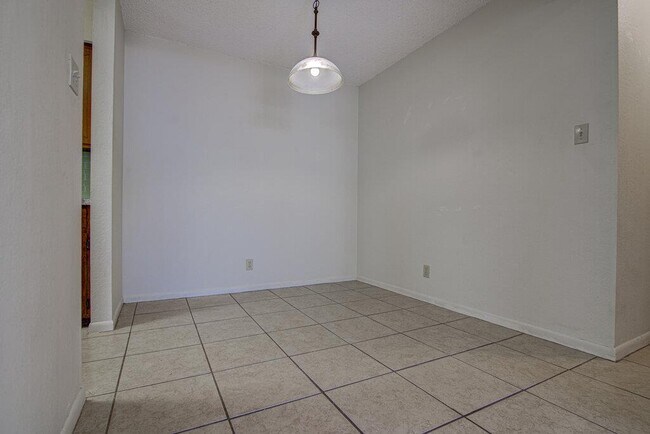 Building Photo - 3603 Rocky Hollow Trail