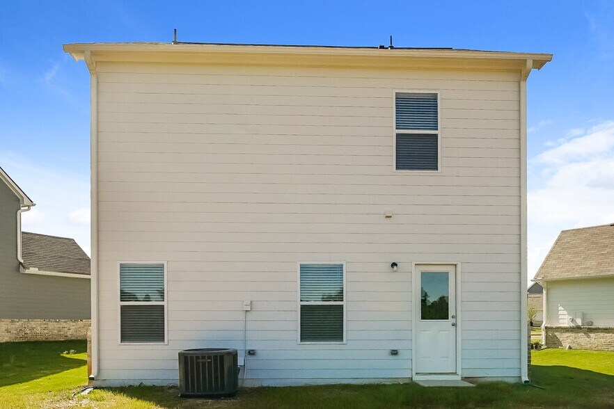 Building Photo - 128 Brook Dr