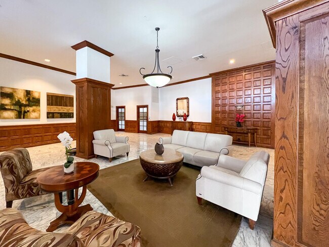 Building Photo - 3505 S Ocean Dr