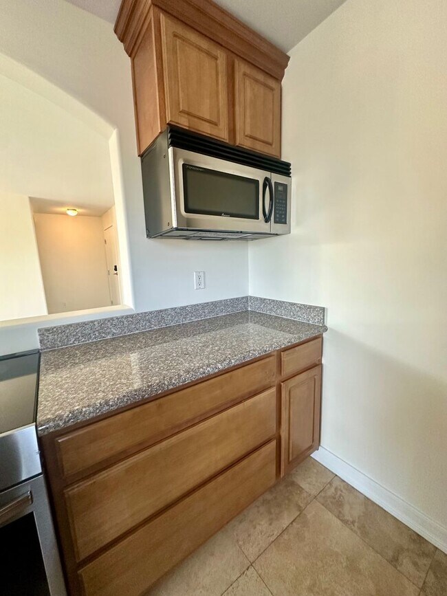 Building Photo - North Park 2bed/2bath with parking