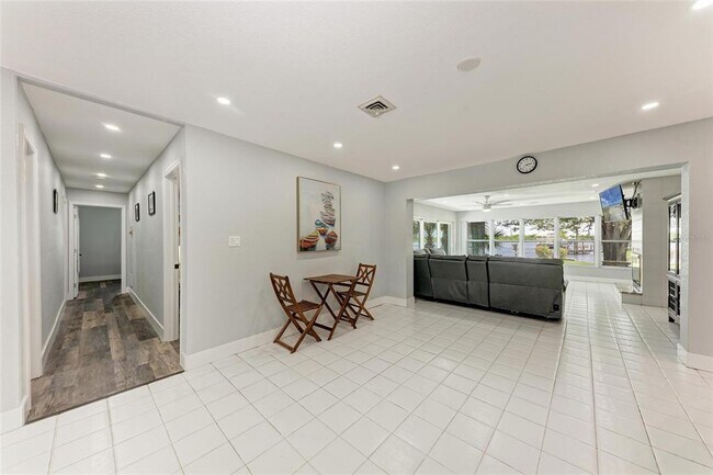 Building Photo - 3376 Peace River Dr