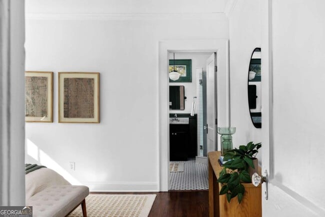 Building Photo - 987 Alloway Pl SE