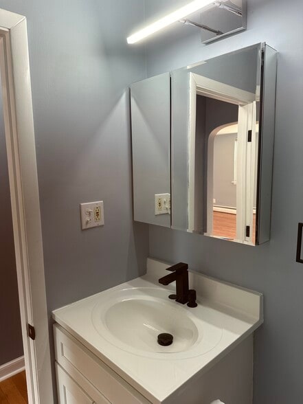 Bathroom modern fixtures - 153 Burmont Rd