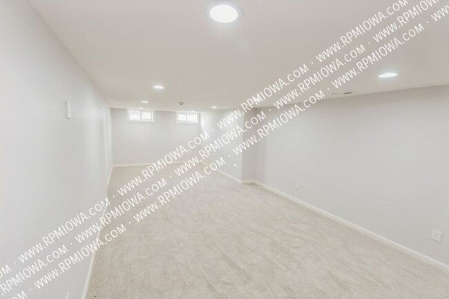 Building Photo - 1439 8th St