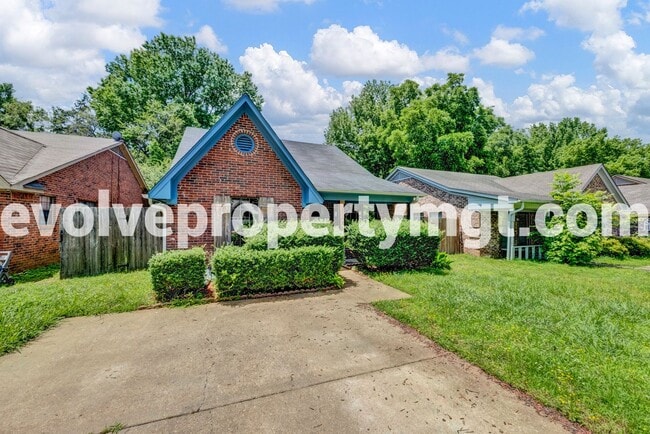 Building Photo - 6843 Maury Dr