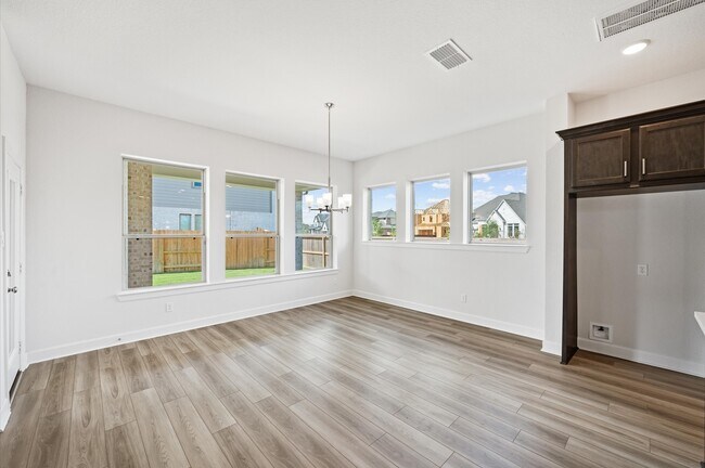 Building Photo - 5702 Diamond Dust Dr