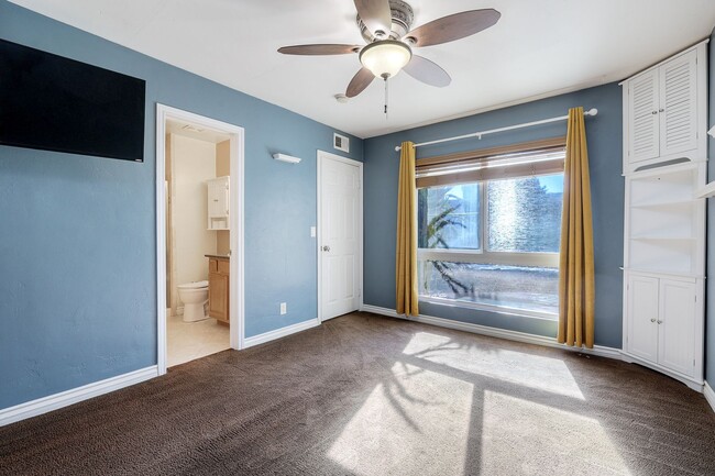 Building Photo - San Diego City Heights Upstairs Condo Two Weeks FREE  in Beautiful Gated Complex- Available Now