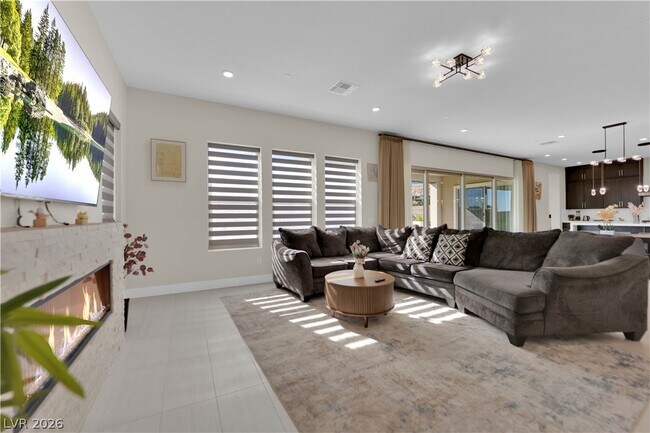 Building Photo - 10663 Stone Ledge Ave